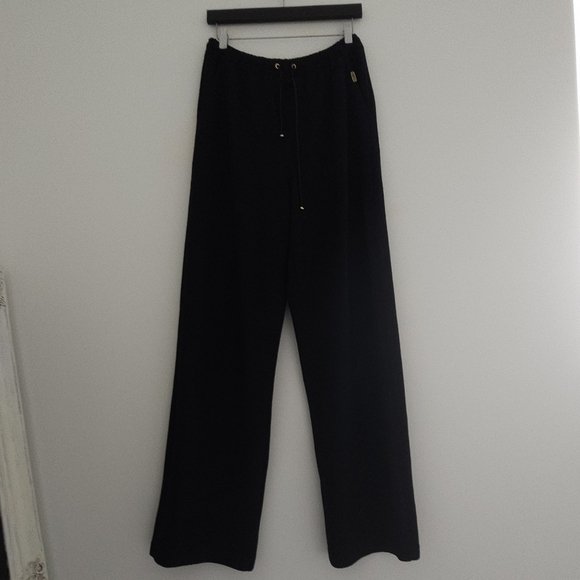 St.John Sport Knit Black Drawstring Santana Drawstring Wide Leg Pants - Picture 3 of 14